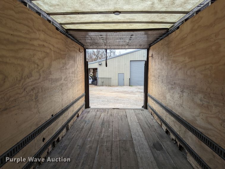 image for item DR6810 2013 Kenworth T370  box truck