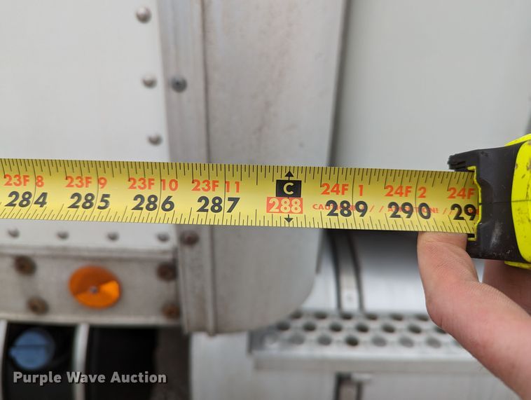 image for item DR6810 2013 Kenworth T370  box truck