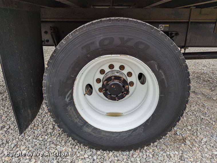 image for item DR6810 2013 Kenworth T370  box truck