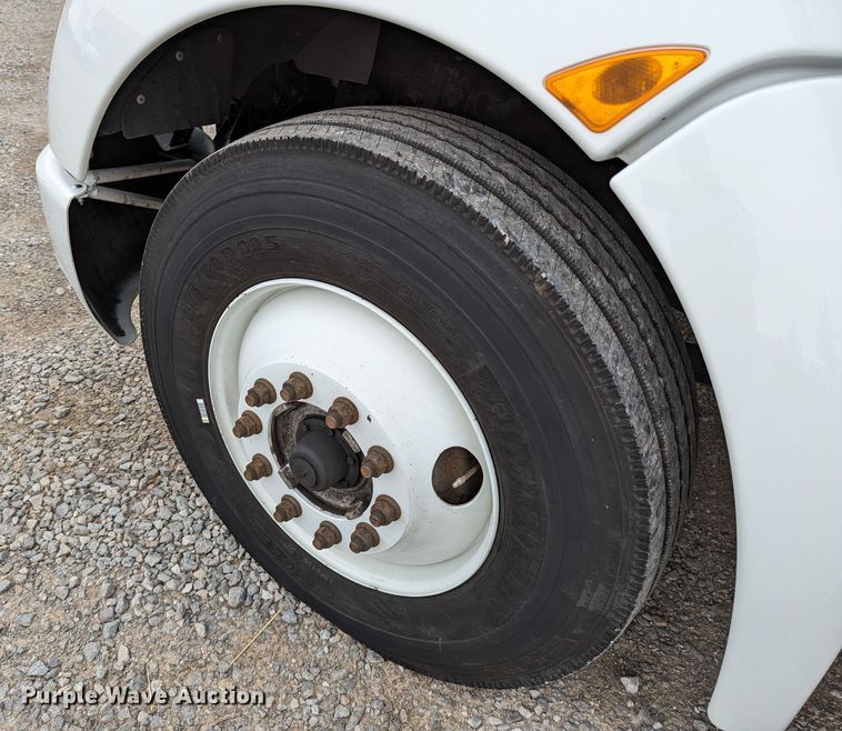 image for item DR6810 2013 Kenworth T370  box truck