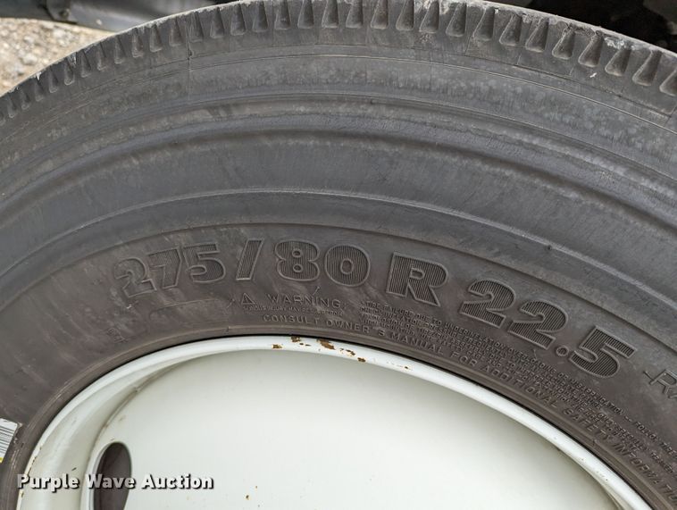 image for item DR6810 2013 Kenworth T370  box truck