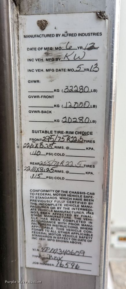 image for item DR6810 2013 Kenworth T370  box truck