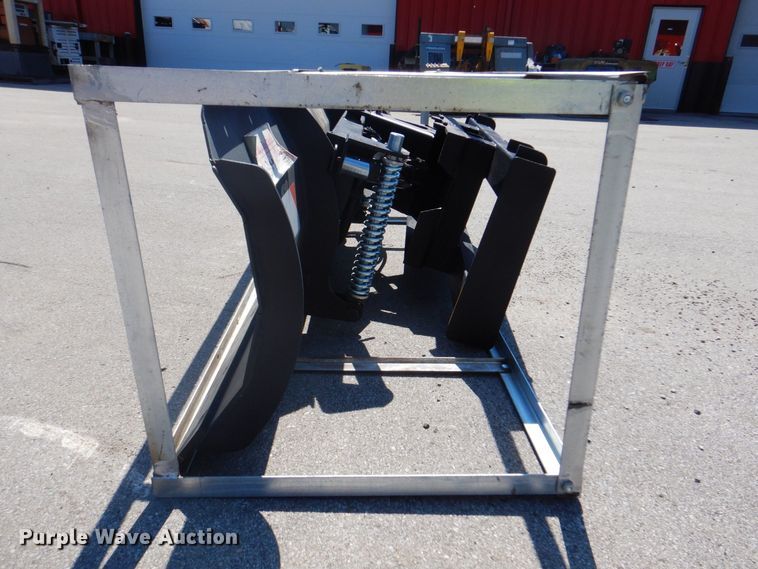 image for item DS5624 2023 Snow Bucket 003-17-56-001  skid steer snow pusher