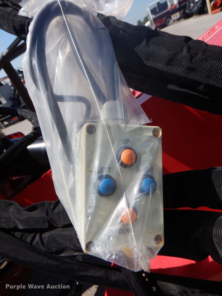 image for item DS5625 2023 Handy HSG28  skid steer stump grinder