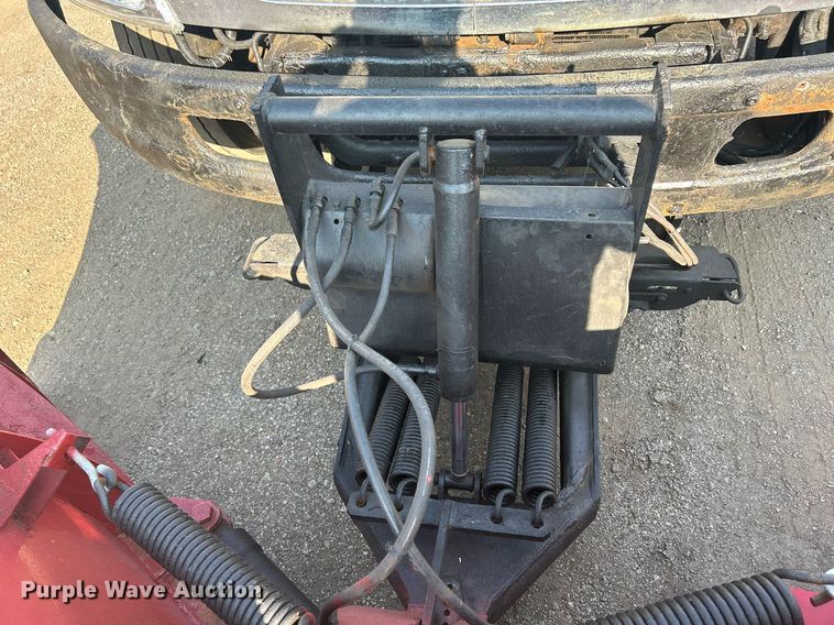 image for item DS8751 2004 International 4300  spreader truck