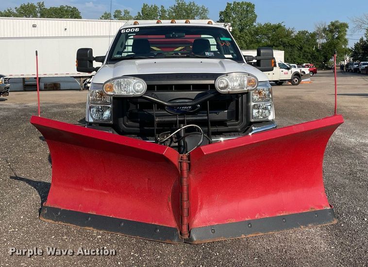 image for item DS8752 2012 Ford F350 Super Duty XL  flatbed pickup truck