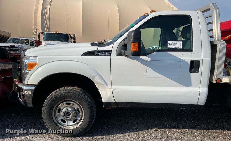 image for item DS8752 2012 Ford F350 Super Duty XL  flatbed pickup truck