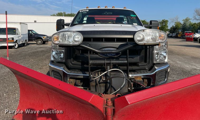 image for item DS8752 2012 Ford F350 Super Duty XL  flatbed pickup truck