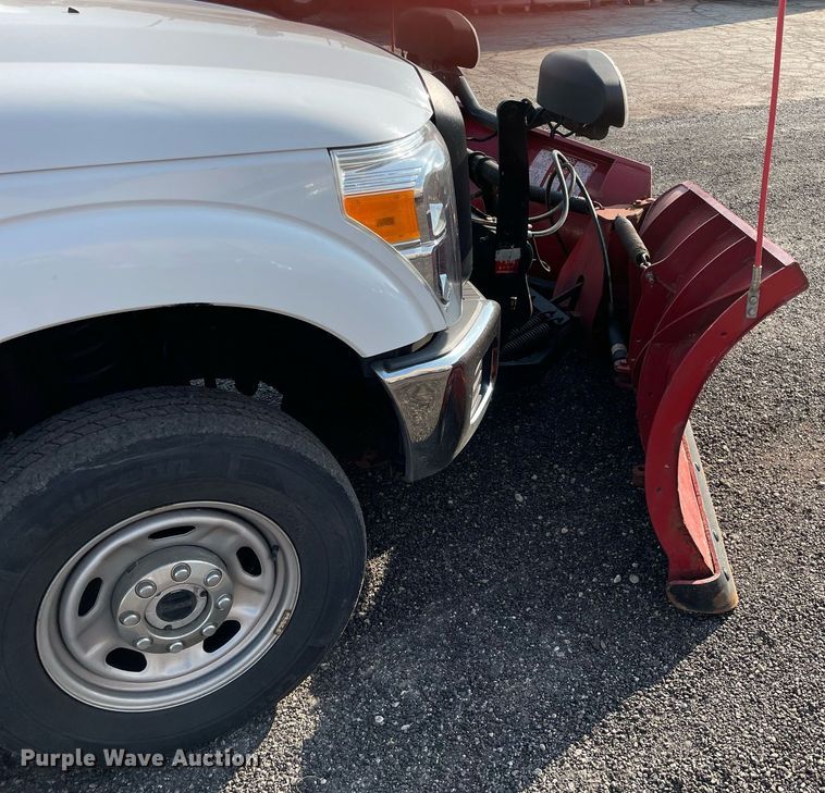 image for item DS8752 2012 Ford F350 Super Duty XL  flatbed pickup truck