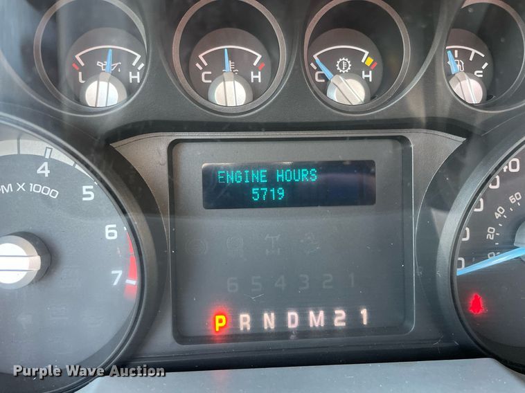 image for item DS8752 2012 Ford F350 Super Duty XL  flatbed pickup truck