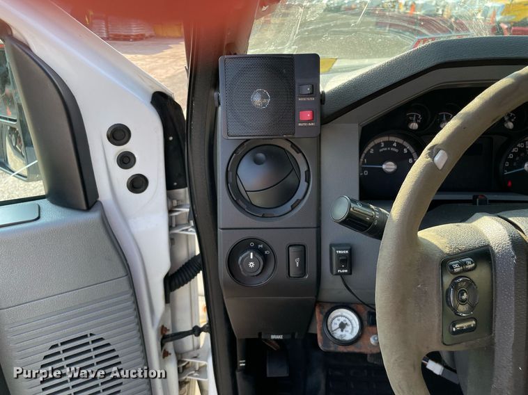 image for item DS8752 2012 Ford F350 Super Duty XL  flatbed pickup truck