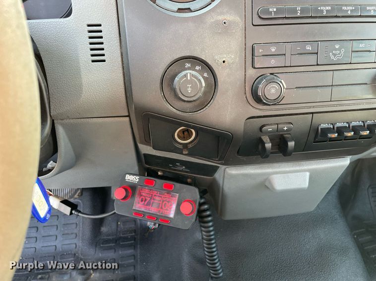 image for item DS8752 2012 Ford F350 Super Duty XL  flatbed pickup truck