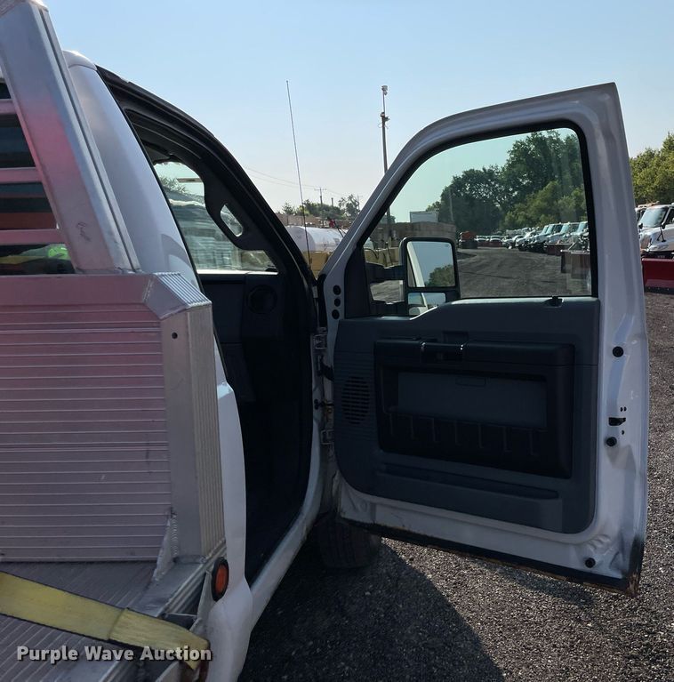 image for item DS8752 2012 Ford F350 Super Duty XL  flatbed pickup truck