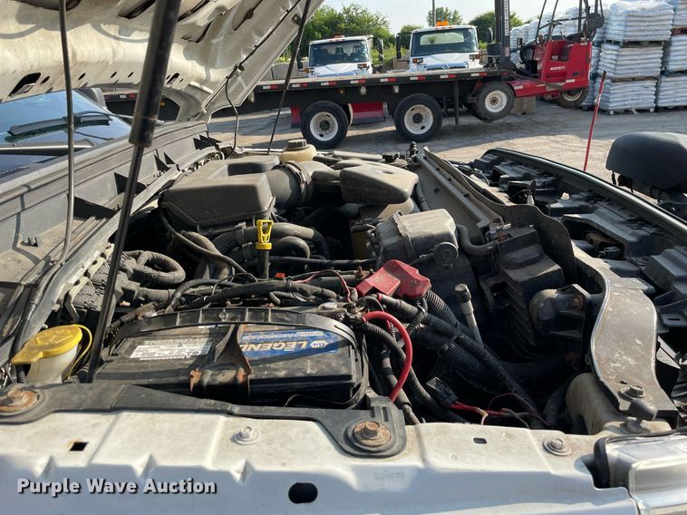 image for item DS8752 2012 Ford F350 Super Duty XL  flatbed pickup truck