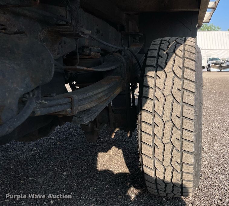 image for item DS8752 2012 Ford F350 Super Duty XL  flatbed pickup truck