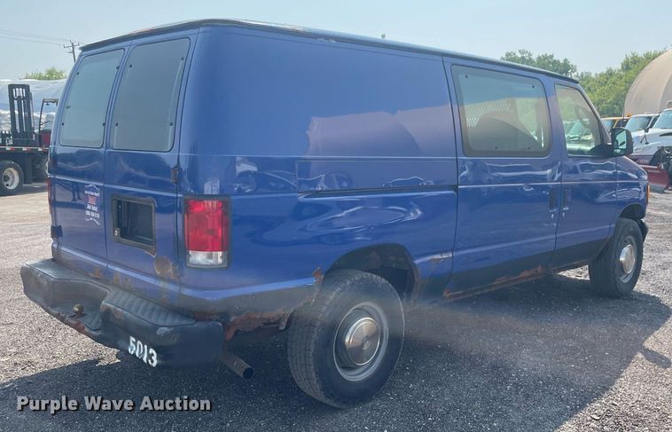 image for item DS8754 2003 Ford E250  van