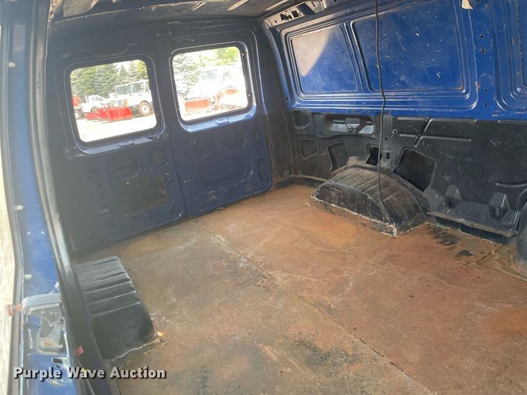 image for item DS8754 2003 Ford E250  van