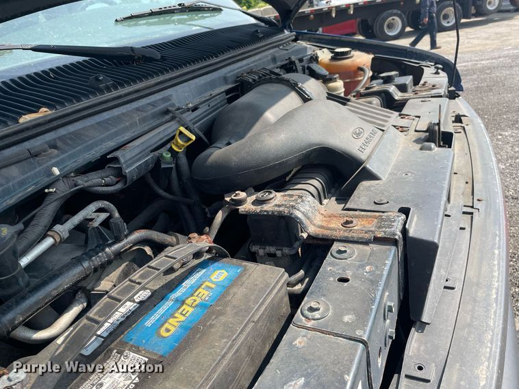 image for item DS8754 2003 Ford E250  van