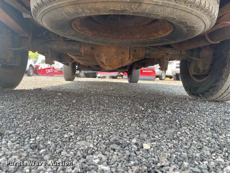 image for item DS8754 2003 Ford E250  van