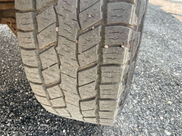 image for item DS8754 2003 Ford E250  van