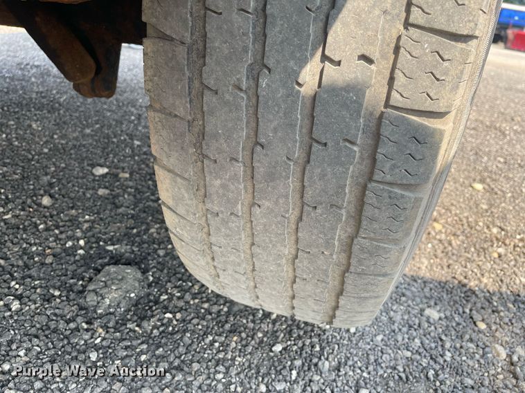 image for item DS8754 2003 Ford E250  van