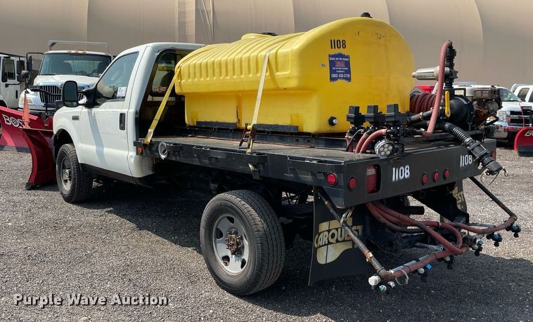 image for item DS8755 2006 Ford F350 Super Duty XL  flatbed pickup truck