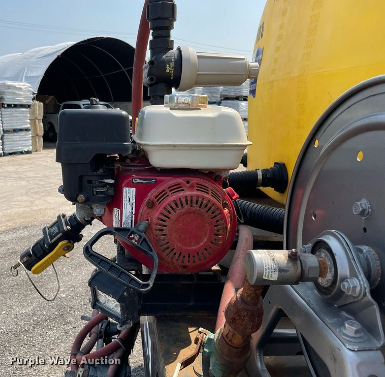 image for item DS8755 2006 Ford F350 Super Duty XL  flatbed pickup truck