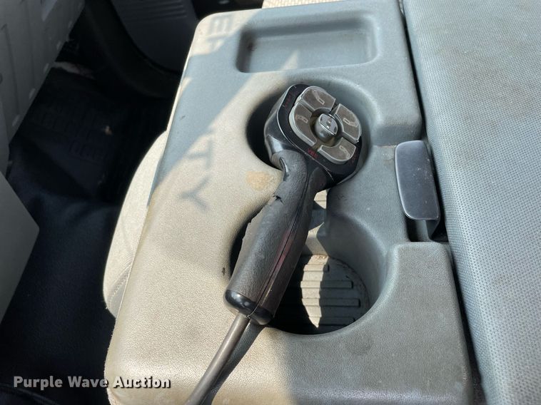 image for item DS8756 2012 Ford F350 Super Duty XL  flatbed pickup truck