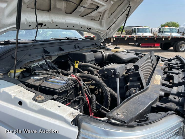 image for item DS8756 2012 Ford F350 Super Duty XL  flatbed pickup truck