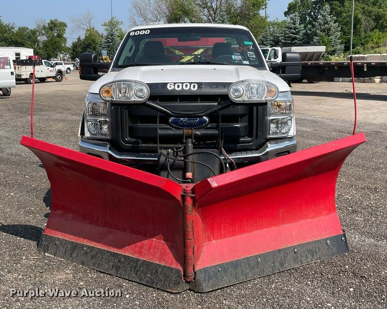 image for item DS8757 2012 Ford F250 Super Duty XL  flatbed pickup truck