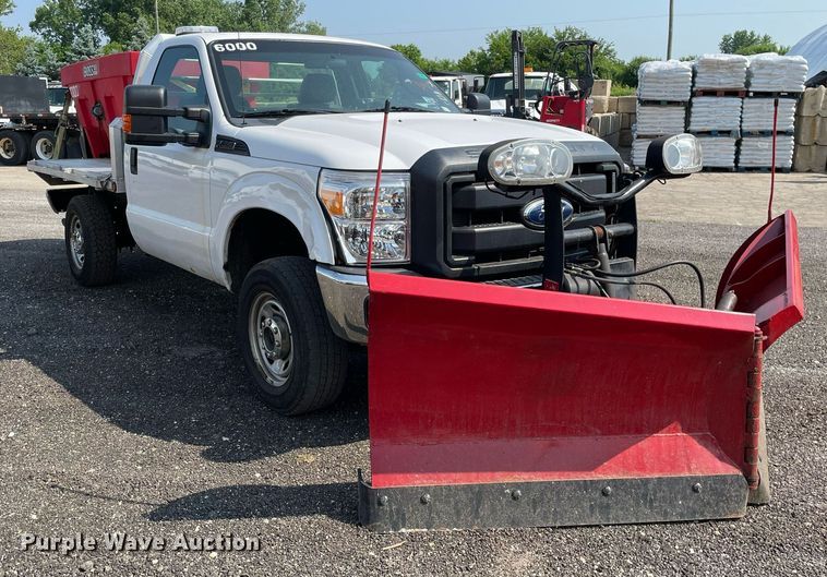 image for item DS8757 2012 Ford F250 Super Duty XL  flatbed pickup truck