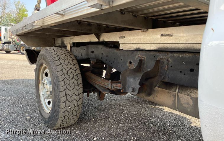 image for item DS8757 2012 Ford F250 Super Duty XL  flatbed pickup truck