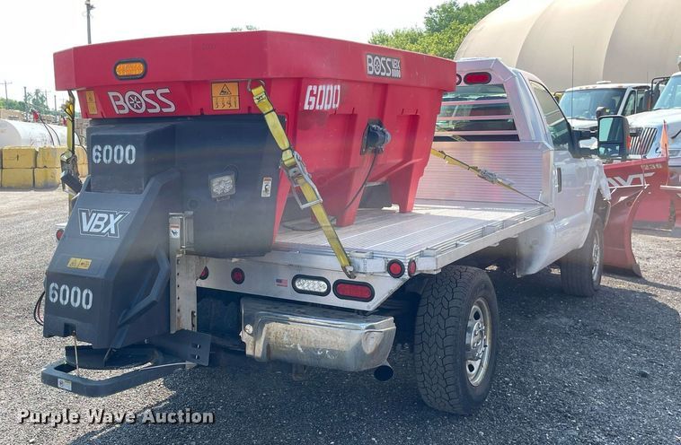 image for item DS8757 2012 Ford F250 Super Duty XL  flatbed pickup truck