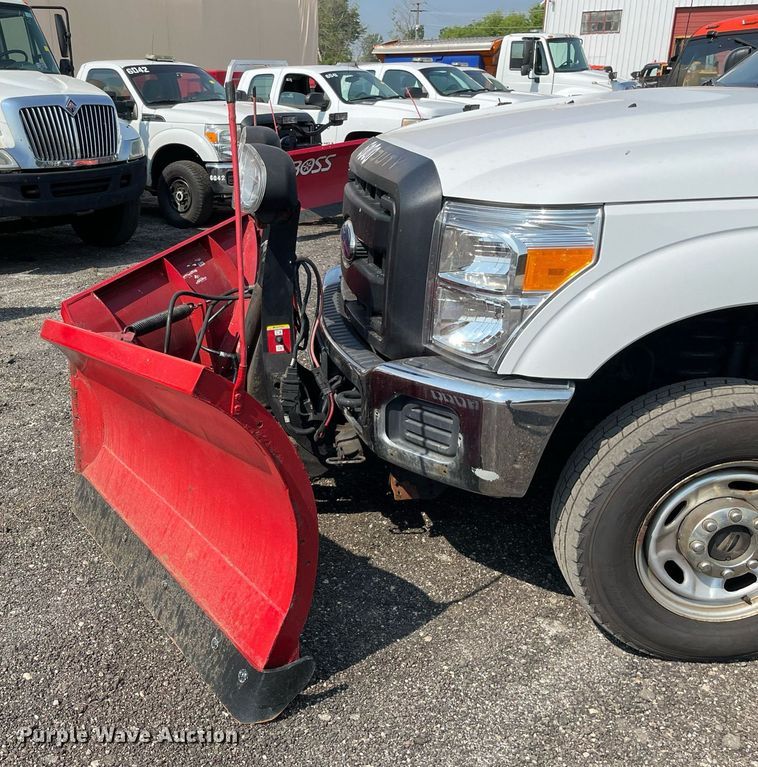 image for item DS8757 2012 Ford F250 Super Duty XL  flatbed pickup truck