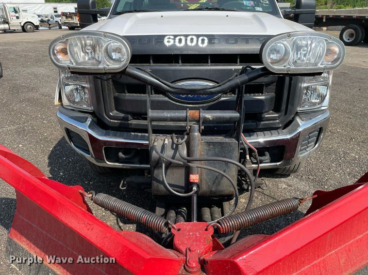 image for item DS8757 2012 Ford F250 Super Duty XL  flatbed pickup truck