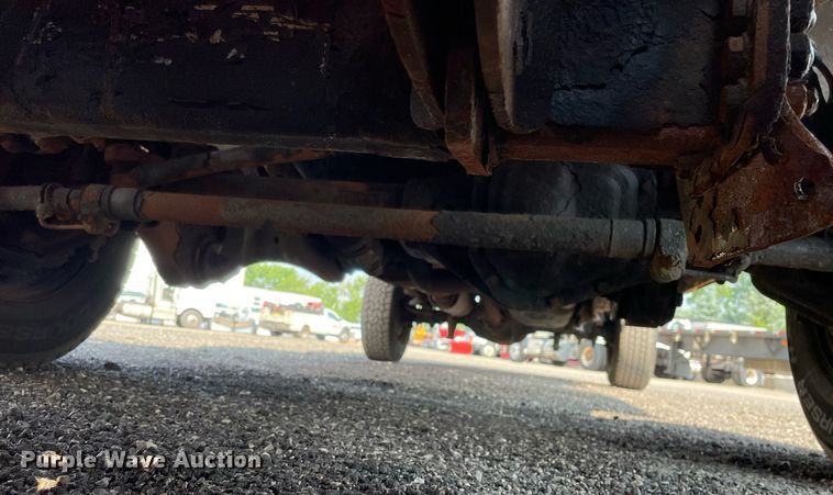 image for item DS8757 2012 Ford F250 Super Duty XL  flatbed pickup truck