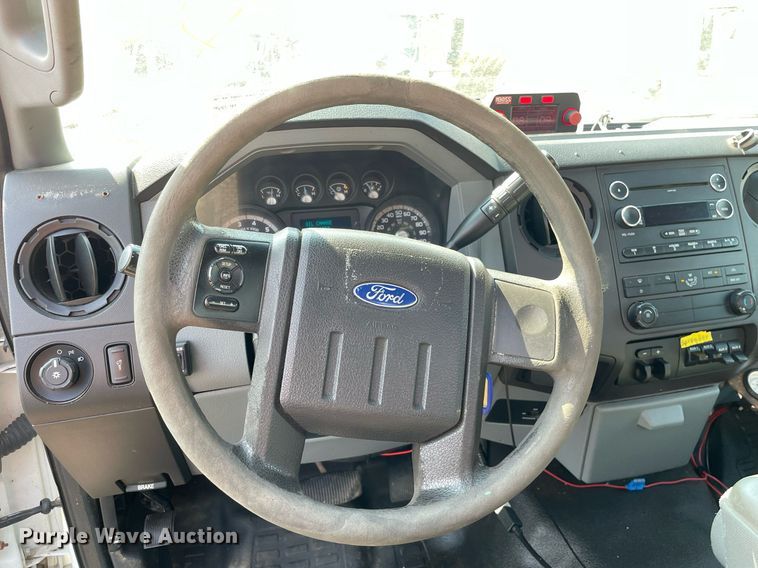 image for item DS8757 2012 Ford F250 Super Duty XL  flatbed pickup truck