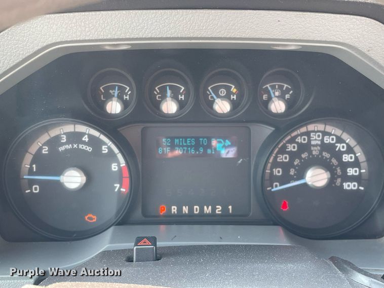 image for item DS8757 2012 Ford F250 Super Duty XL  flatbed pickup truck