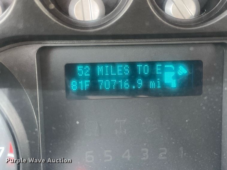 image for item DS8757 2012 Ford F250 Super Duty XL  flatbed pickup truck