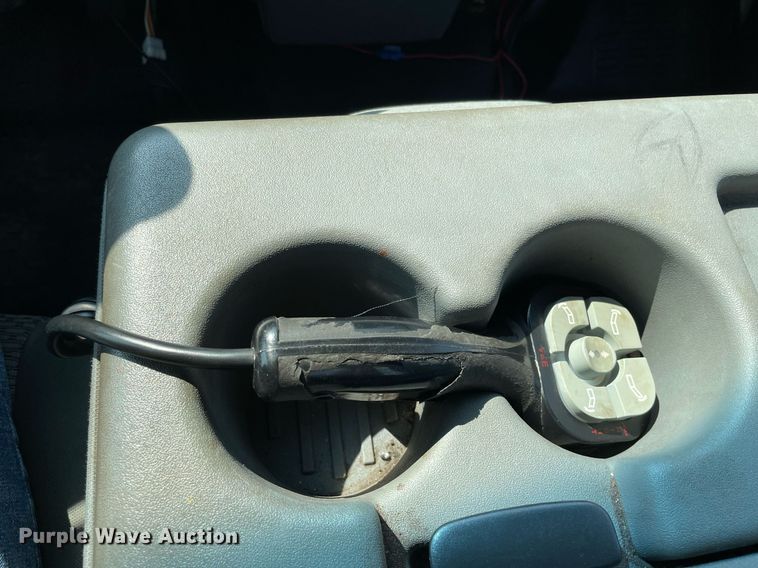 image for item DS8757 2012 Ford F250 Super Duty XL  flatbed pickup truck