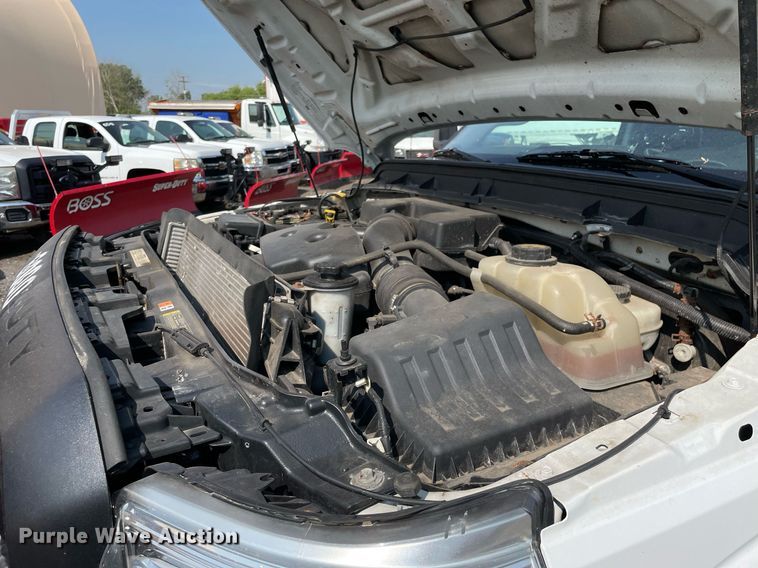 image for item DS8757 2012 Ford F250 Super Duty XL  flatbed pickup truck