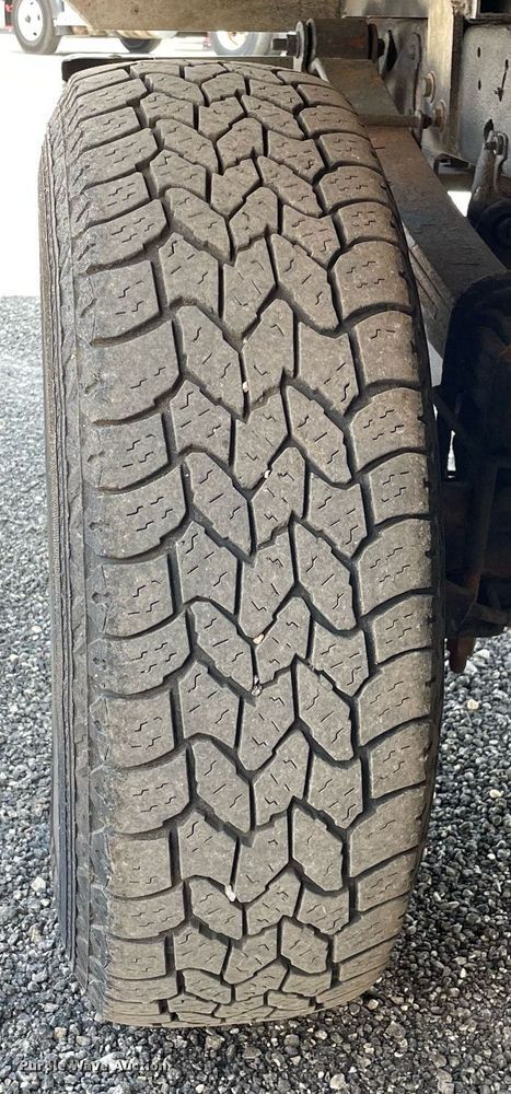 image for item DS8757 2012 Ford F250 Super Duty XL  flatbed pickup truck