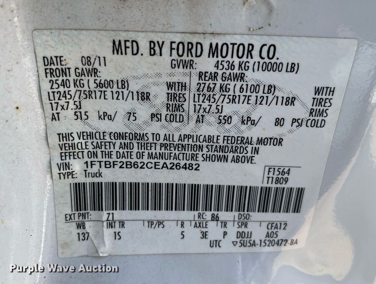 image for item DS8757 2012 Ford F250 Super Duty XL  flatbed pickup truck