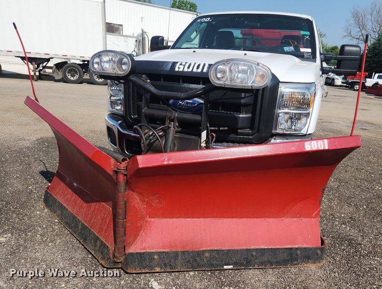 image for item DS8758 2012 Ford F250 Super Duty XL  flatbed pickup truck