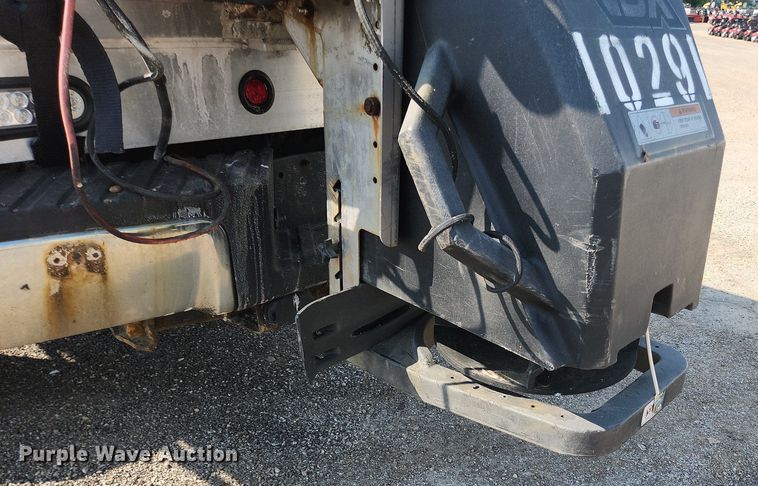 image for item DS8758 2012 Ford F250 Super Duty XL  flatbed pickup truck