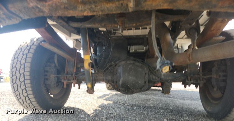 image for item DS8758 2012 Ford F250 Super Duty XL  flatbed pickup truck