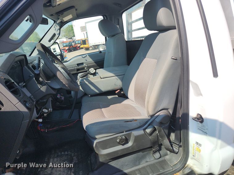 image for item DS8758 2012 Ford F250 Super Duty XL  flatbed pickup truck