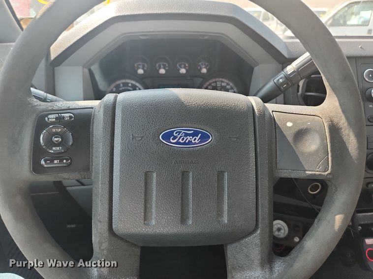 image for item DS8758 2012 Ford F250 Super Duty XL  flatbed pickup truck