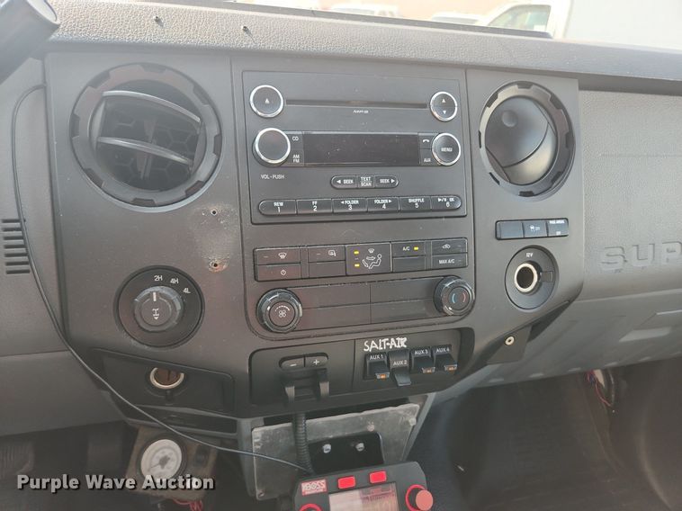 image for item DS8758 2012 Ford F250 Super Duty XL  flatbed pickup truck