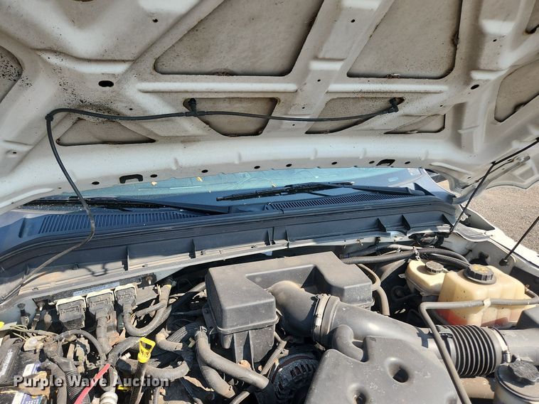 image for item DS8758 2012 Ford F250 Super Duty XL  flatbed pickup truck